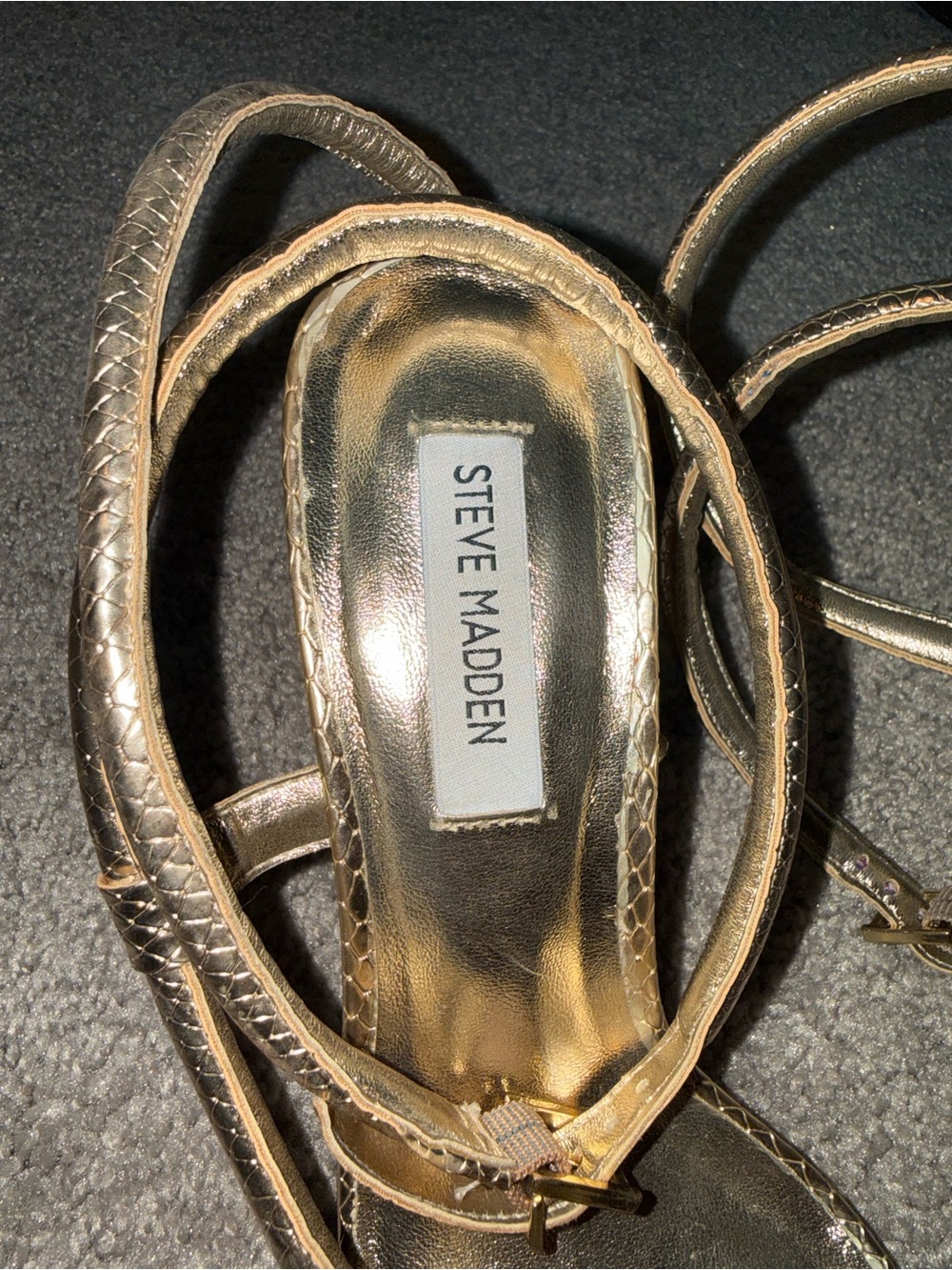 Steve Madden Scalia Metallic Gold Snake-Embossed Spiral Strap Heels. Size: 9.5 - Picture 9 of 13